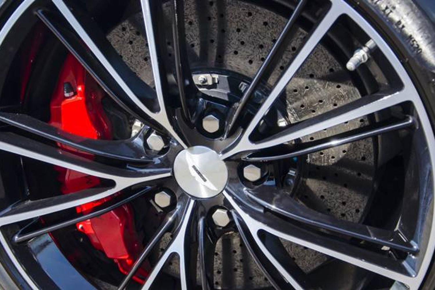ASTON MARTIN VANQUISH COUPE V12 2+2 Touchtronic Auto