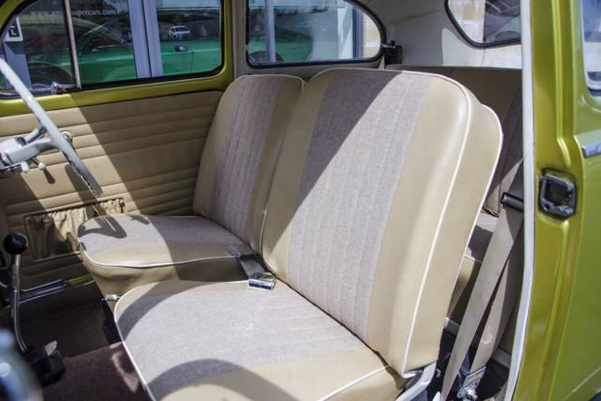 VOLKSWAGEN Beetle Cal Look
