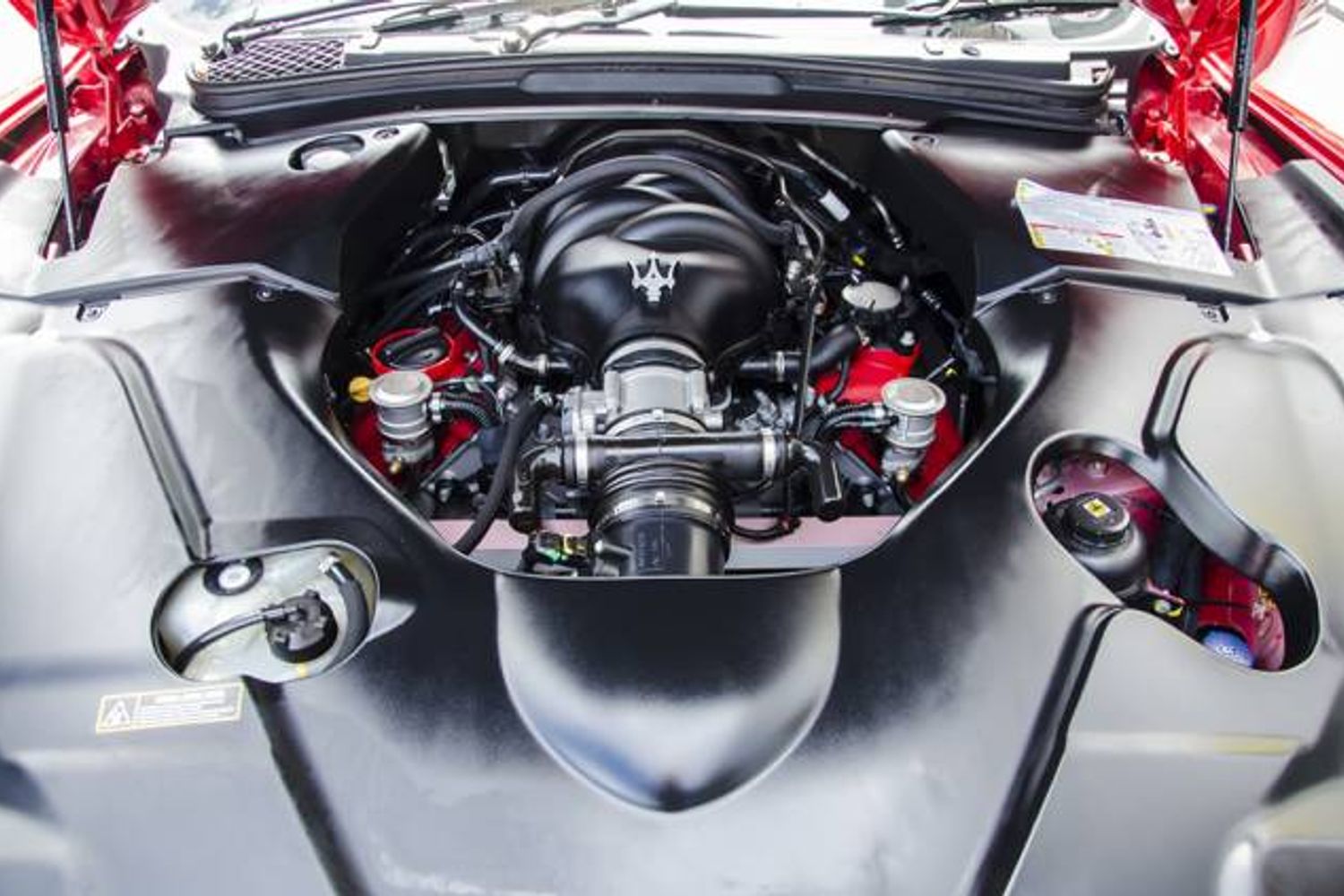 MASERATI GRANTURISMO COUPE V8 S MC Shift