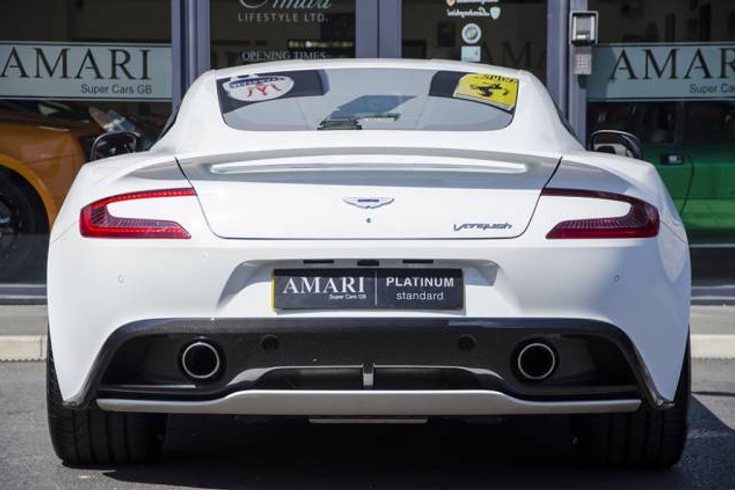 ASTON MARTIN VANQUISH COUPE V12 2+2 Touchtronic Auto