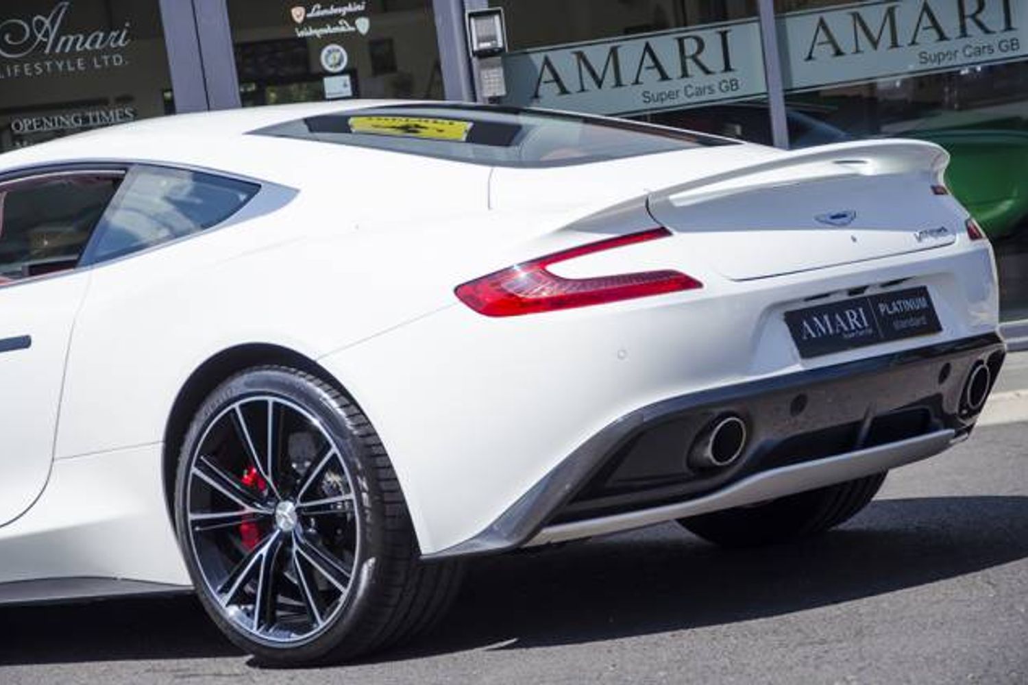 ASTON MARTIN VANQUISH COUPE V12 2+2 Touchtronic Auto