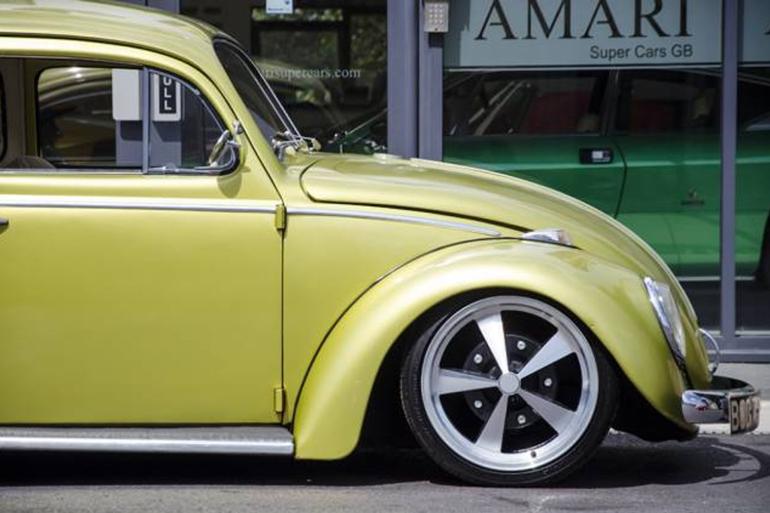 VOLKSWAGEN Beetle Cal Look