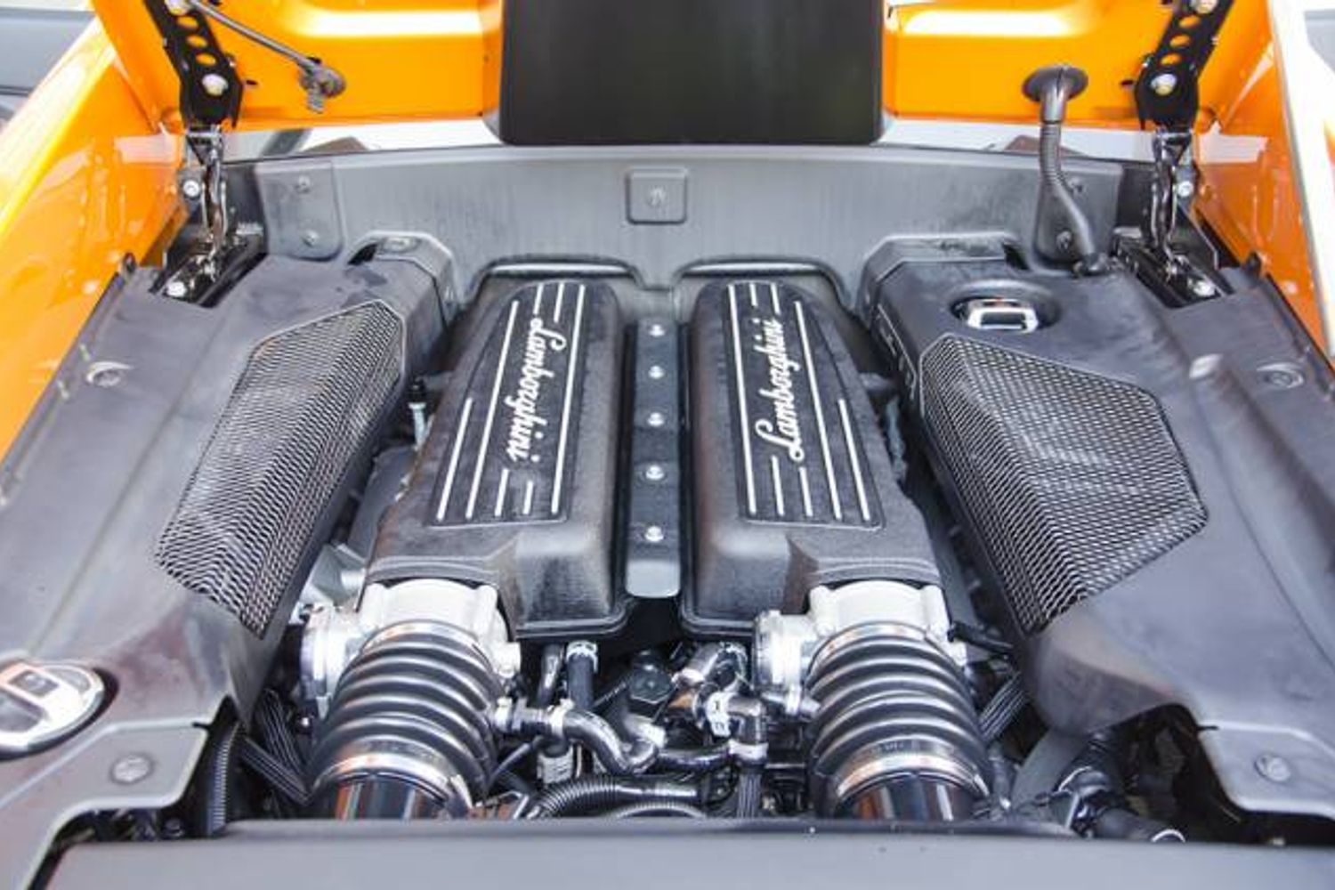 LAMBORGHINI GALLARDO COUPE LP 550-2