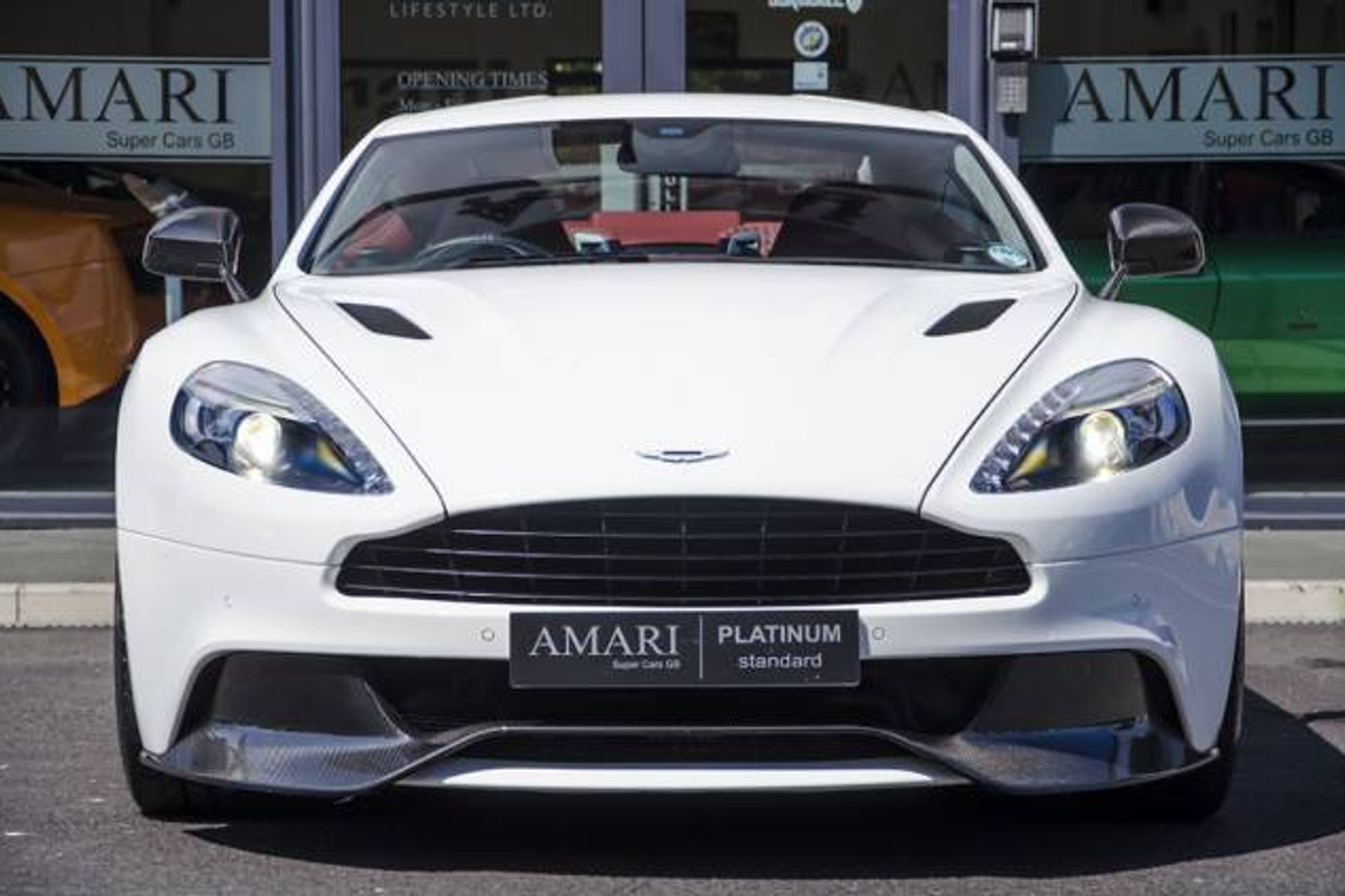 ASTON MARTIN VANQUISH COUPE V12 2+2 Touchtronic Auto