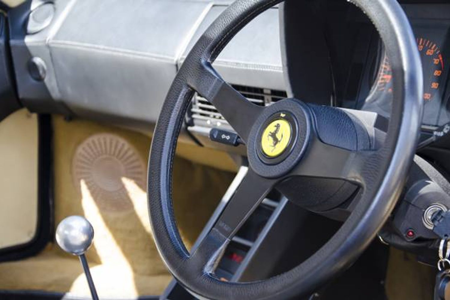 FERRARI TESTAROSSA COUPE 2dr
