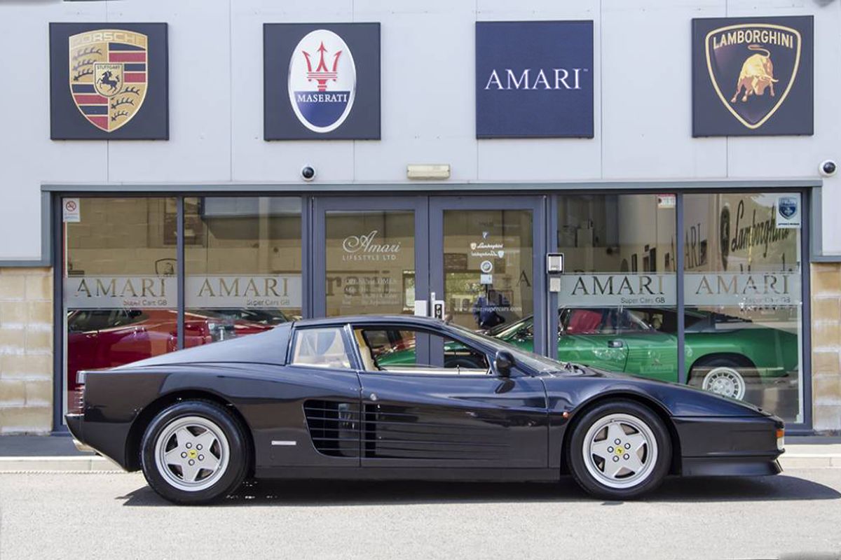 FERRARI TESTAROSSA COUPE 2dr