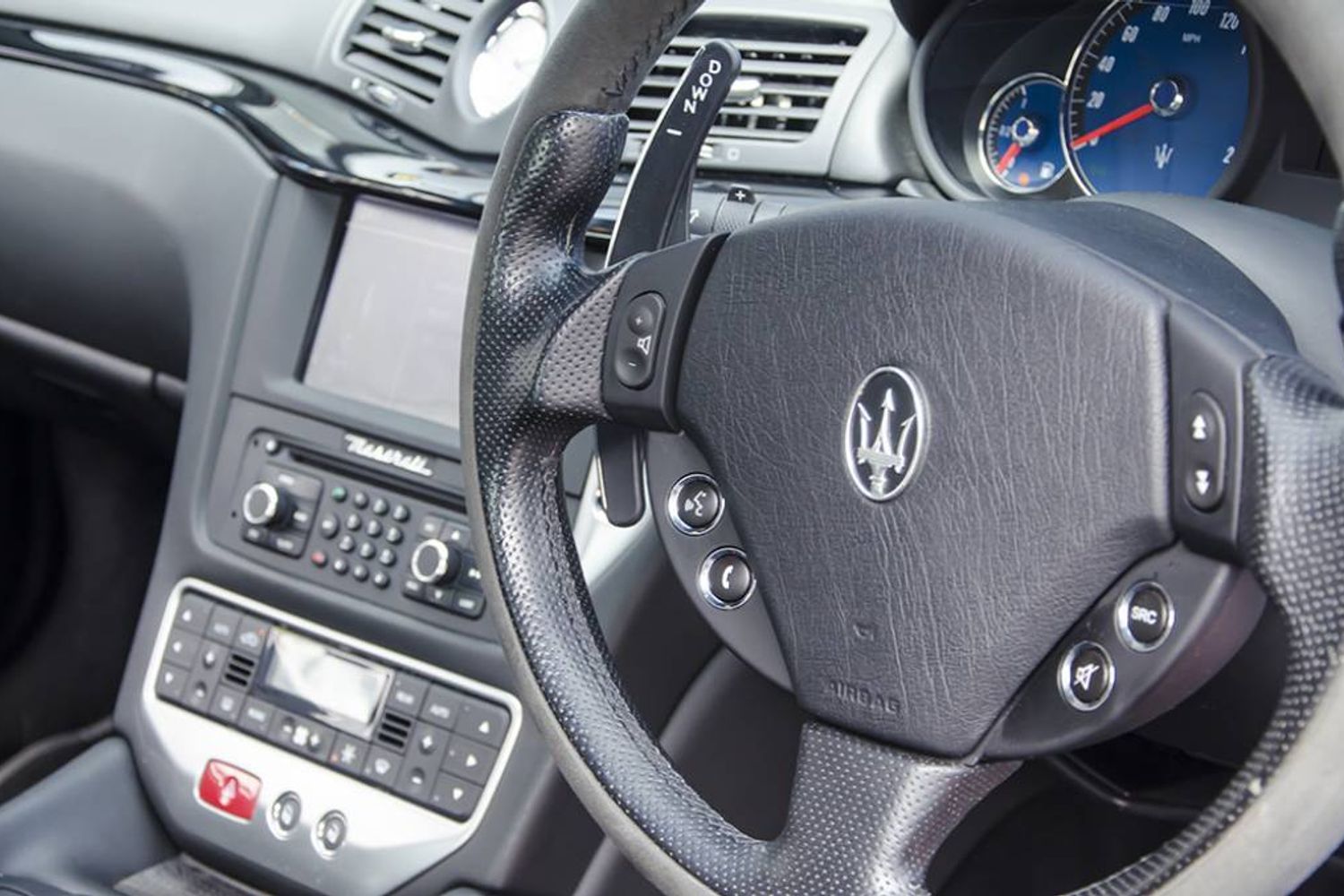 MASERATI GRANTURISMO COUPE V8 S MC Shift