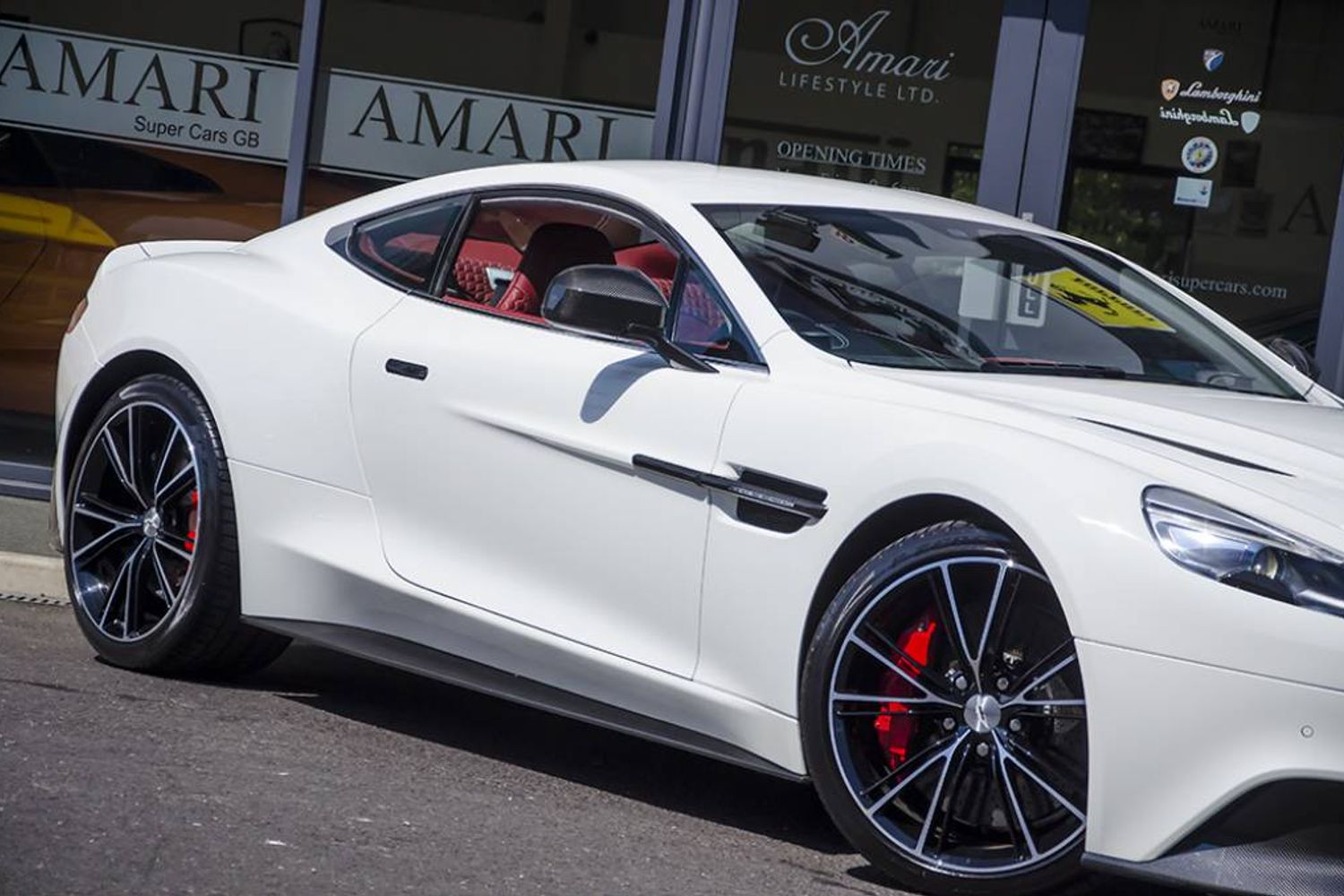 ASTON MARTIN VANQUISH COUPE V12 2+2 Touchtronic Auto