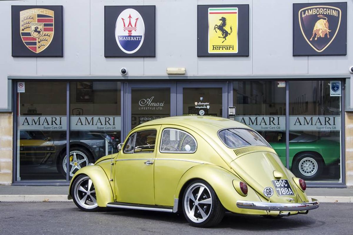 VOLKSWAGEN Beetle Cal Look