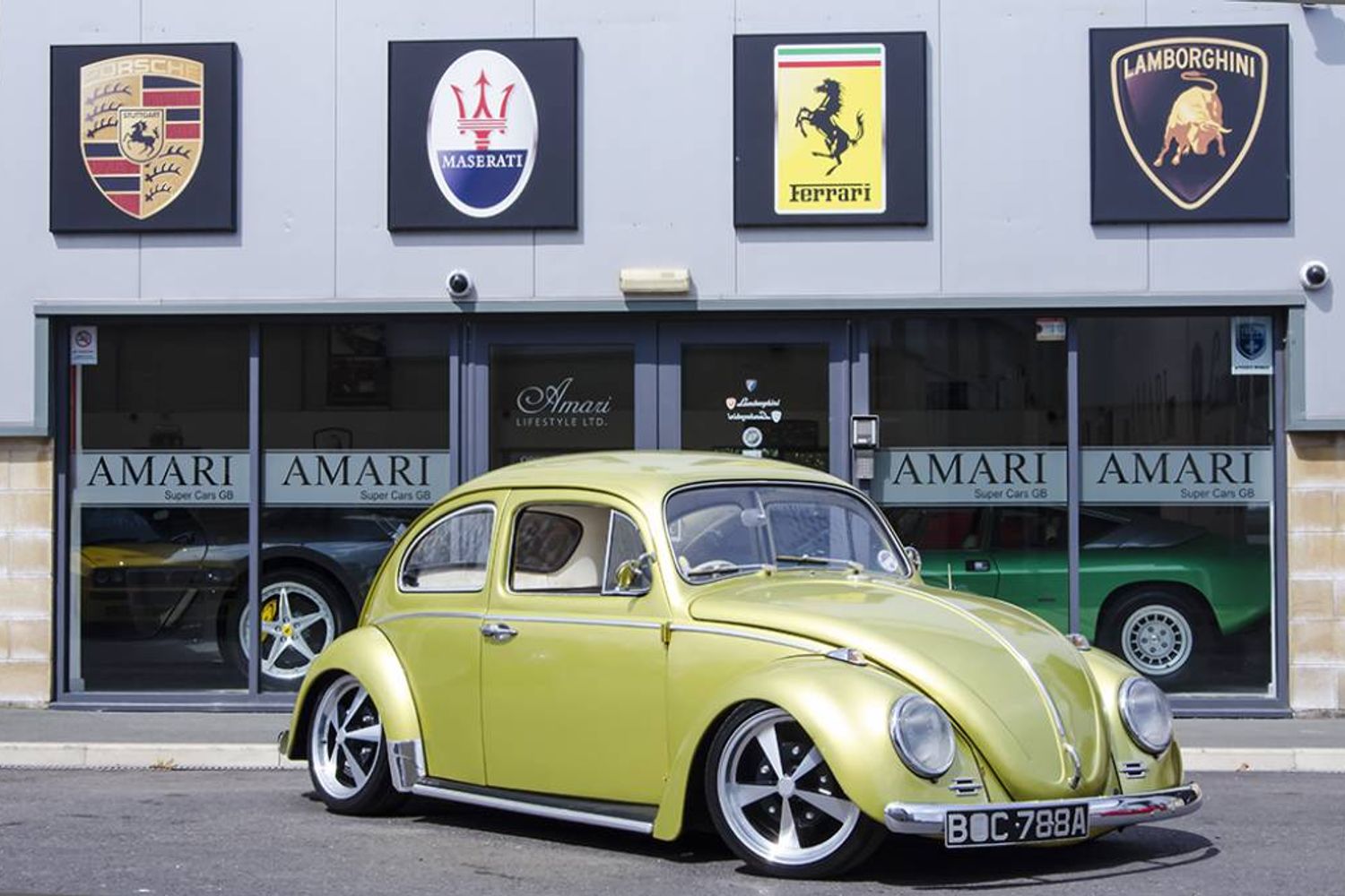 VOLKSWAGEN Beetle Cal Look