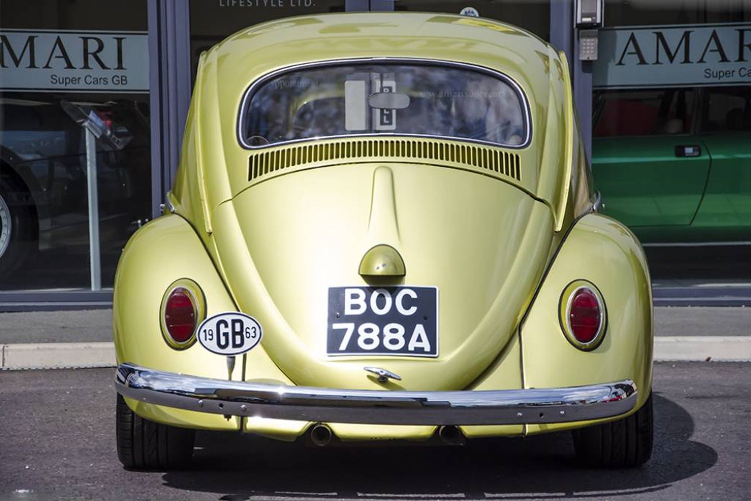 VOLKSWAGEN Beetle Cal Look