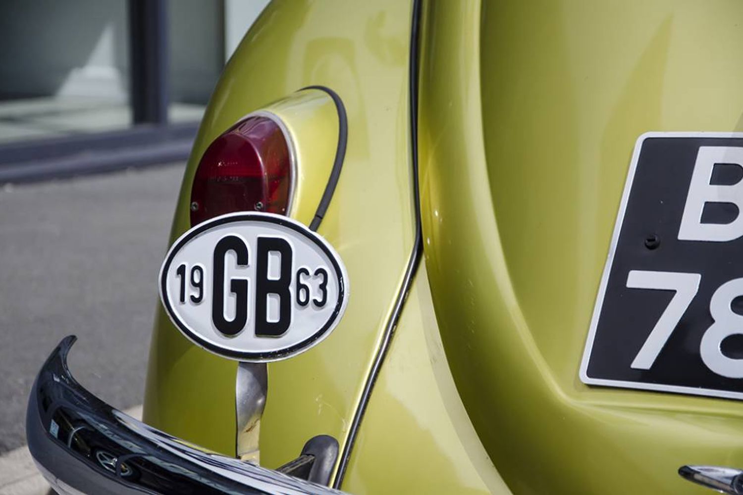 VOLKSWAGEN Beetle Cal Look