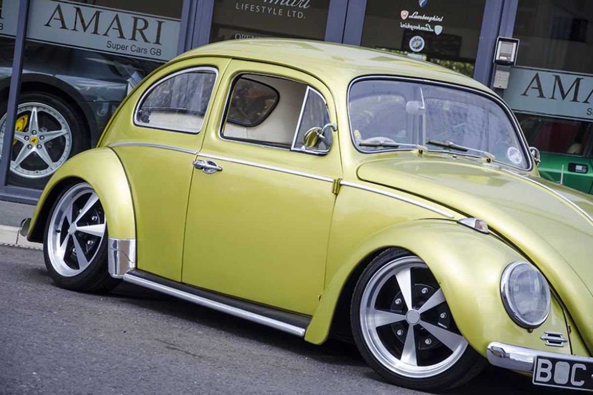 VOLKSWAGEN Beetle Cal Look