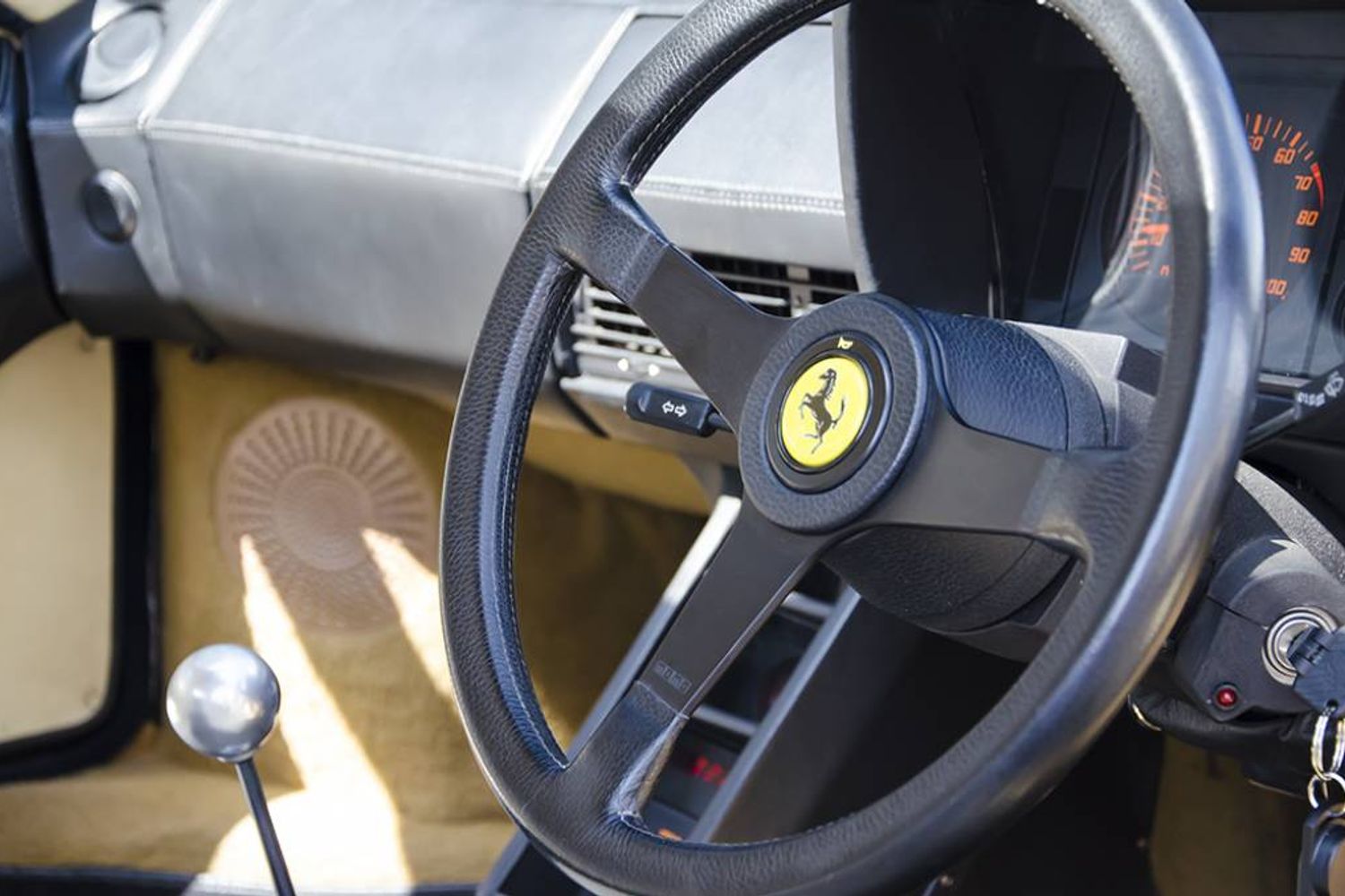 FERRARI TESTAROSSA COUPE 2dr