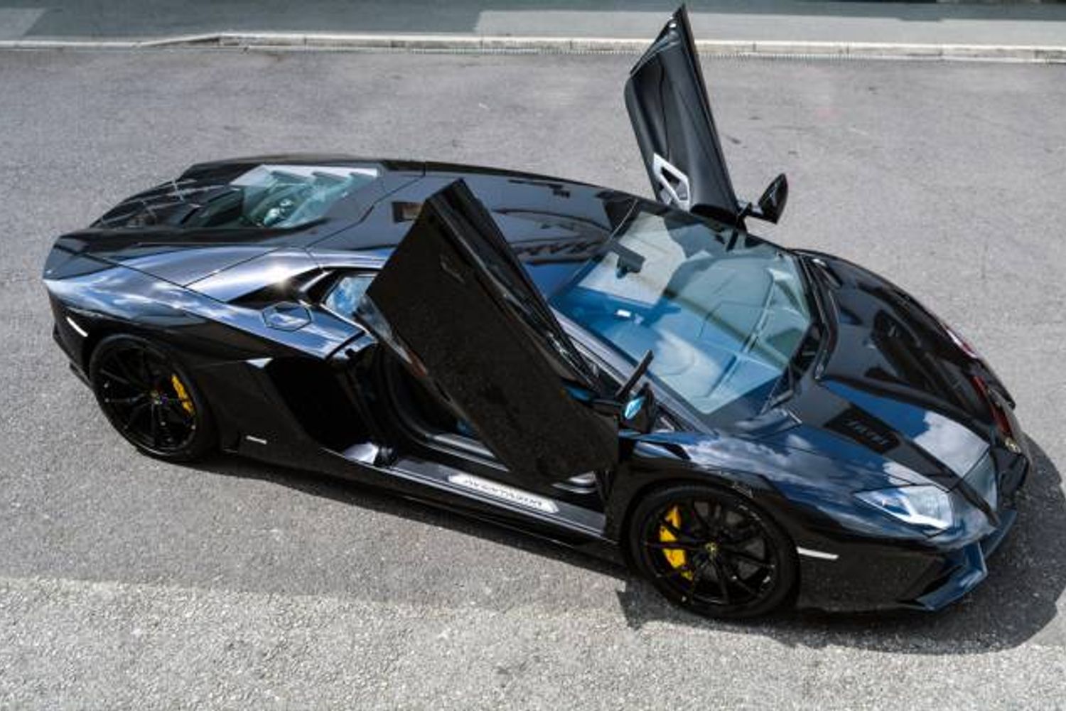 LAMBORGHINI AVENTADOR COUPE LP 700-4 ISR
