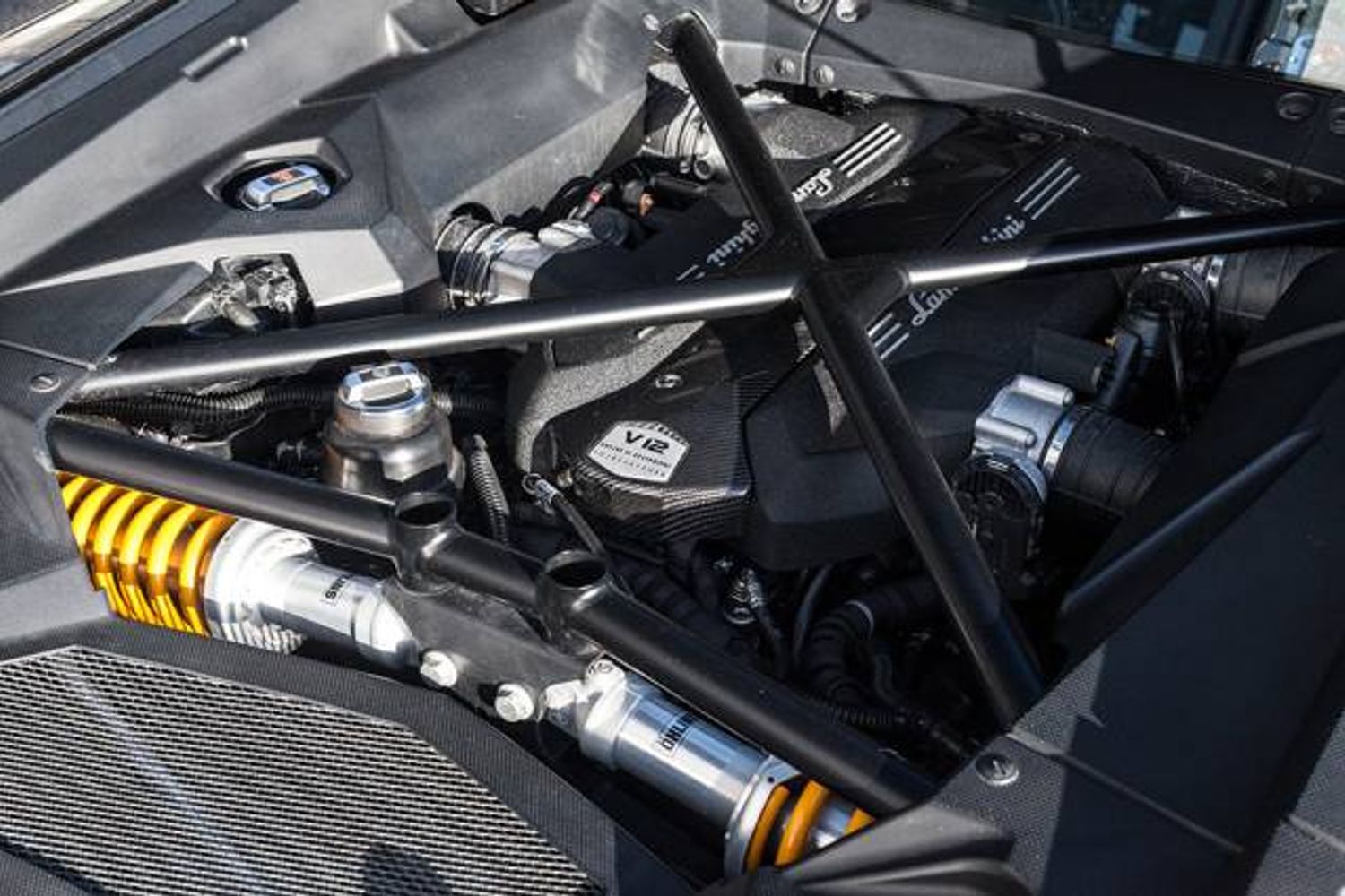 LAMBORGHINI AVENTADOR COUPE LP 700-4 ISR