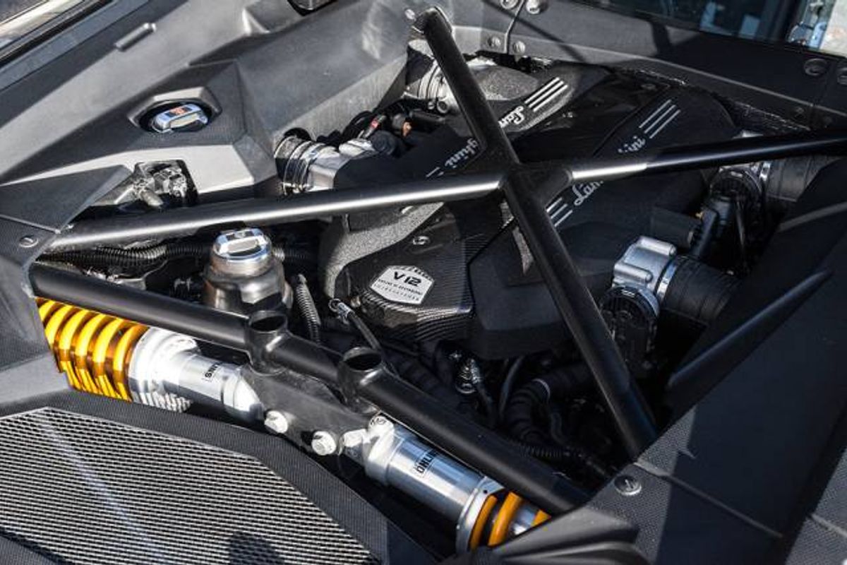 LAMBORGHINI AVENTADOR COUPE LP 700-4 ISR