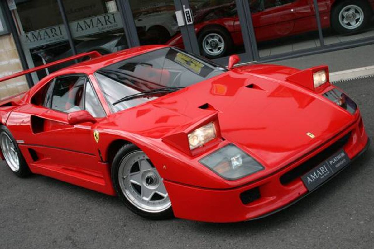 FERRARI F40 COUPE