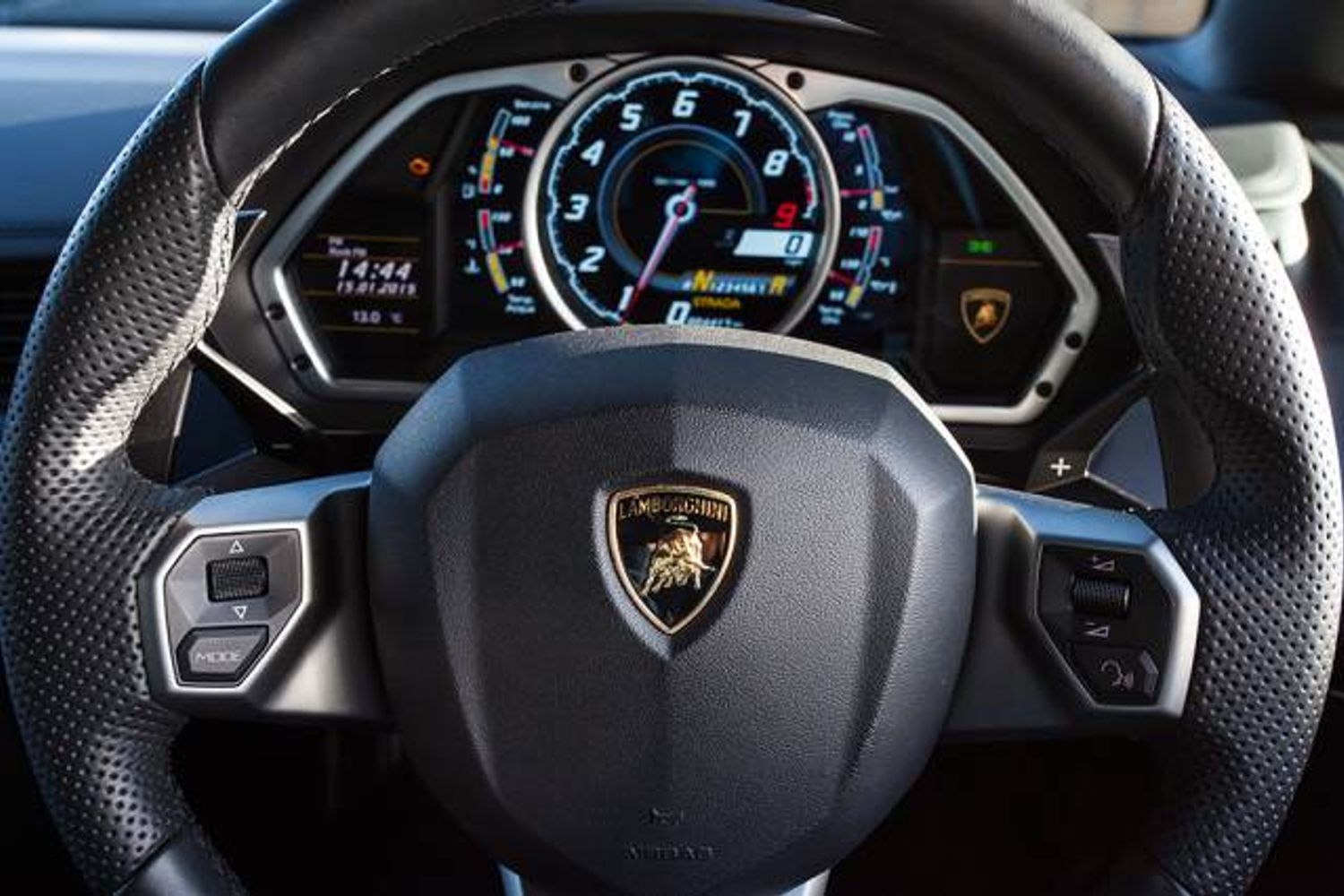 LAMBORGHINI AVENTADOR COUPE LP 700-4 ISR