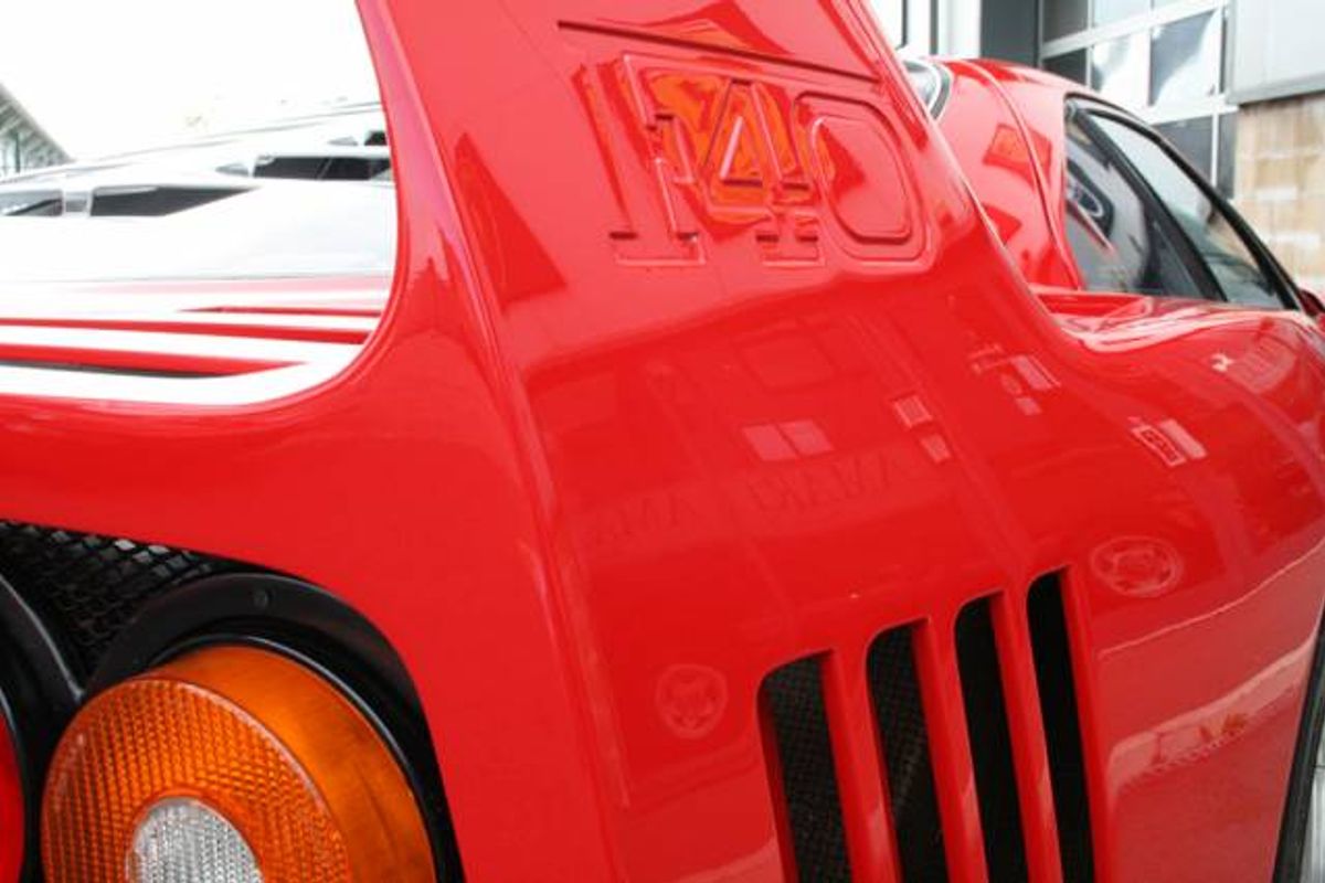 FERRARI F40 COUPE