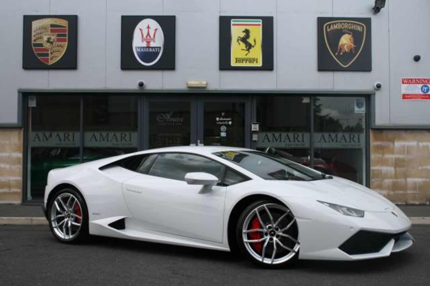 LAMBORGHINI Huracan LP610-4 Early 2015 Delivery