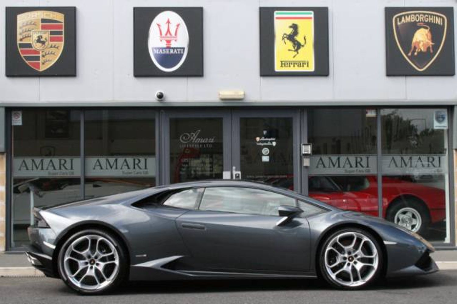 LAMBORGHINI Huracan LP610-4 Early 2015 Delivery