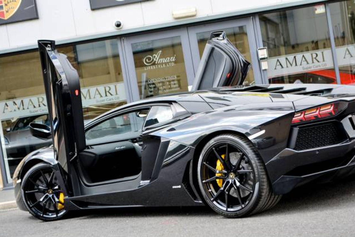 LAMBORGHINI AVENTADOR COUPE LP 700-4 ISR