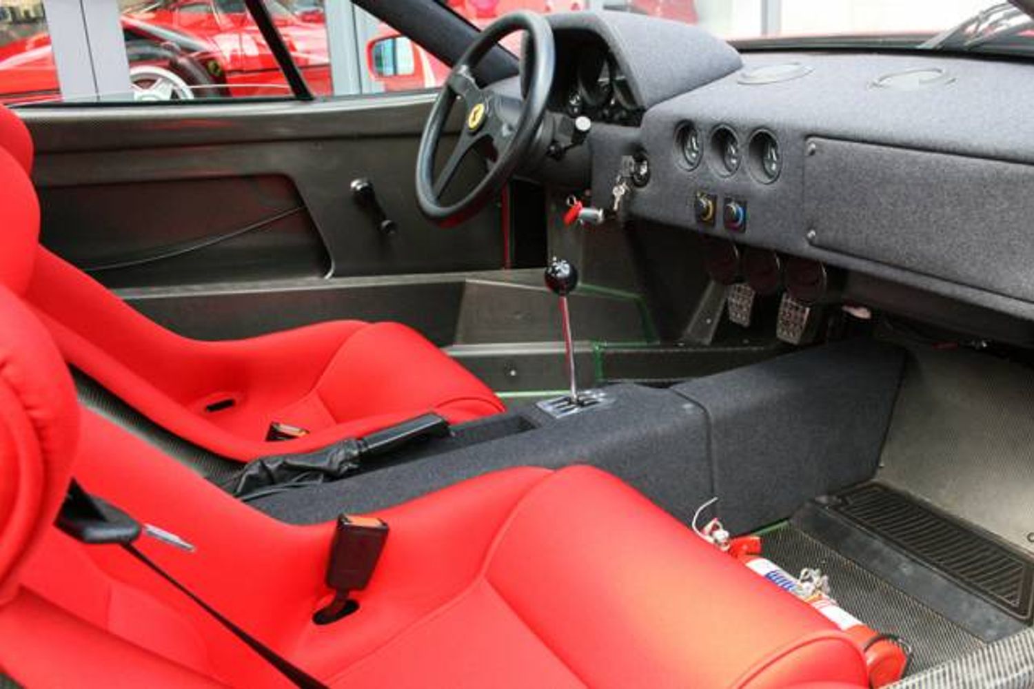 FERRARI F40 COUPE