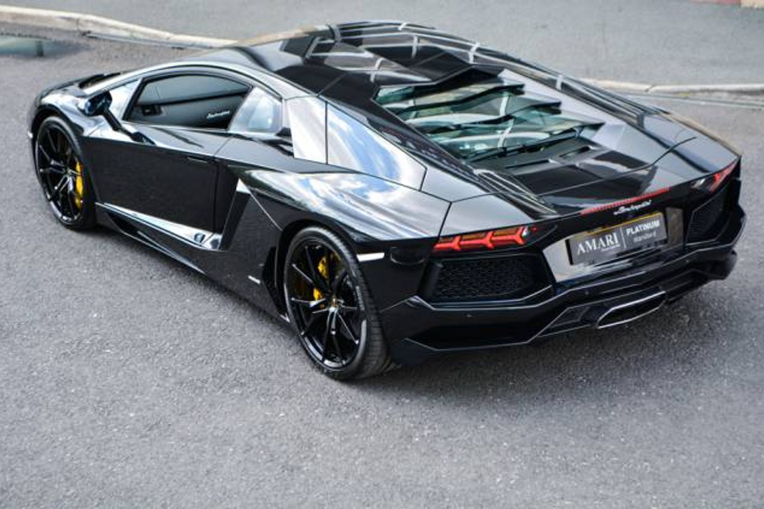 LAMBORGHINI AVENTADOR COUPE LP 700-4 ISR