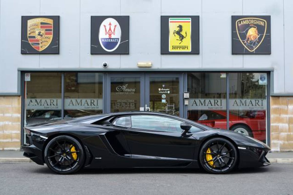 LAMBORGHINI AVENTADOR COUPE LP 700-4 ISR