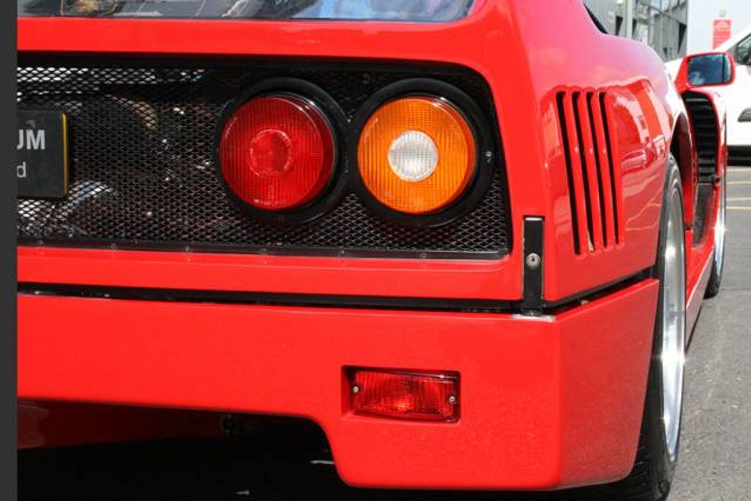 FERRARI F40 COUPE