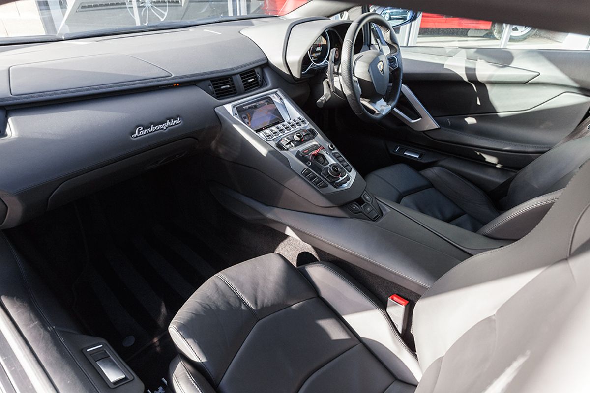 LAMBORGHINI AVENTADOR COUPE LP 700-4 ISR