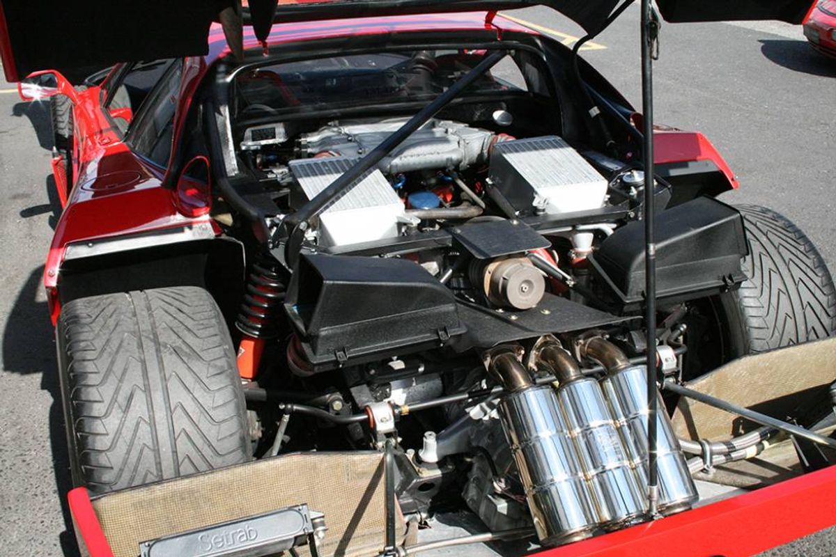 FERRARI F40 COUPE