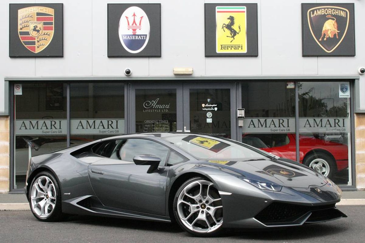 LAMBORGHINI Huracan LP610-4 Early 2015 Delivery