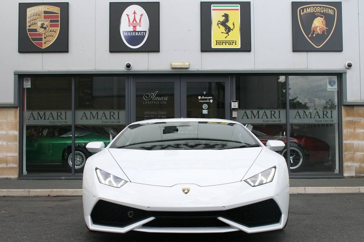 LAMBORGHINI Huracan LP610-4 Early 2015 Delivery