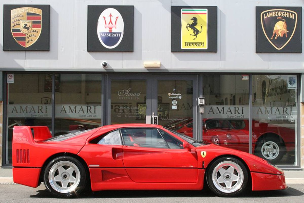 FERRARI F40 COUPE