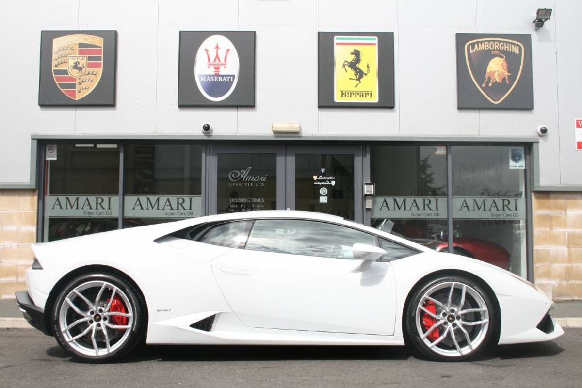 LAMBORGHINI Huracan LP610-4 Early 2015 Delivery