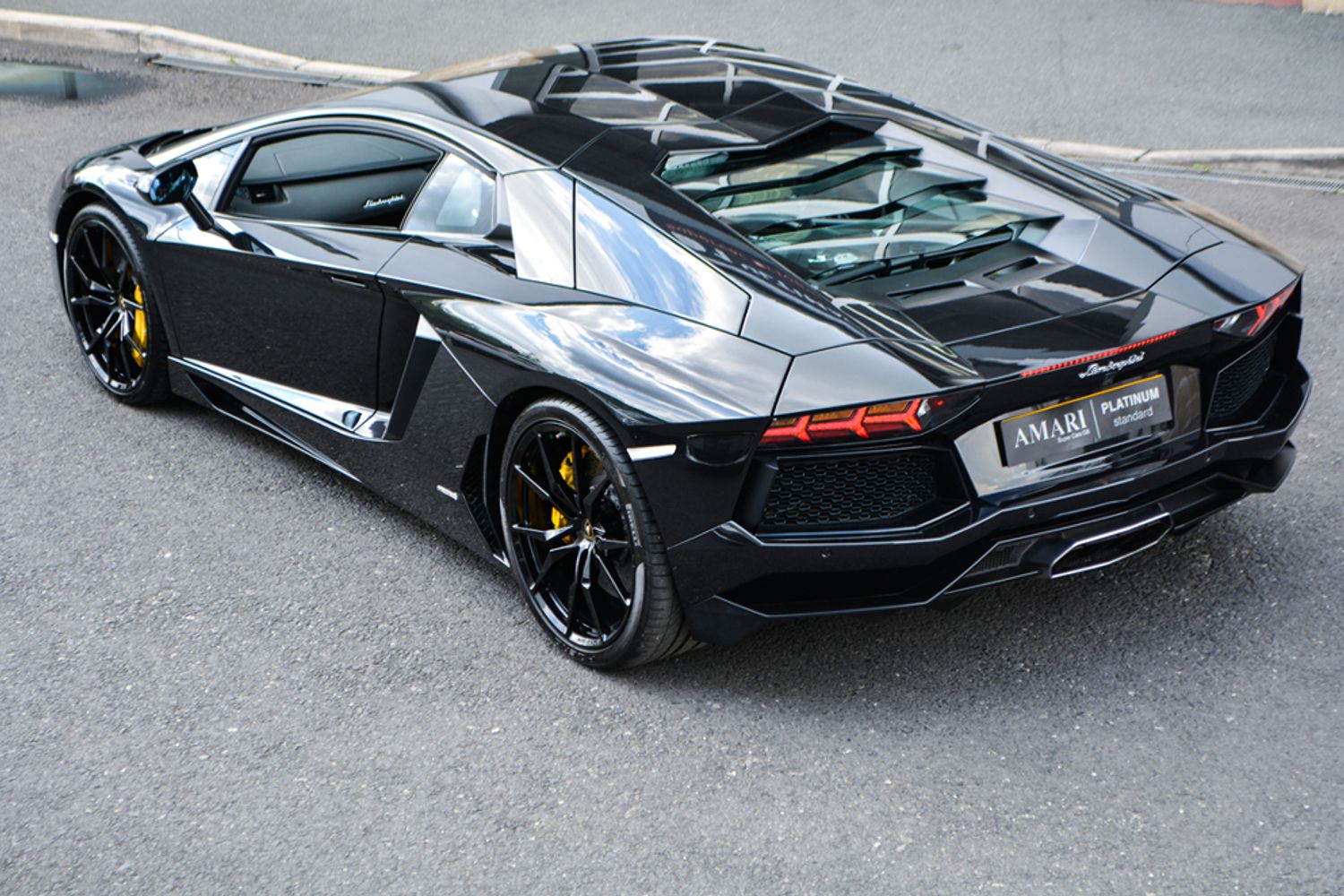 LAMBORGHINI AVENTADOR COUPE LP 700-4 ISR