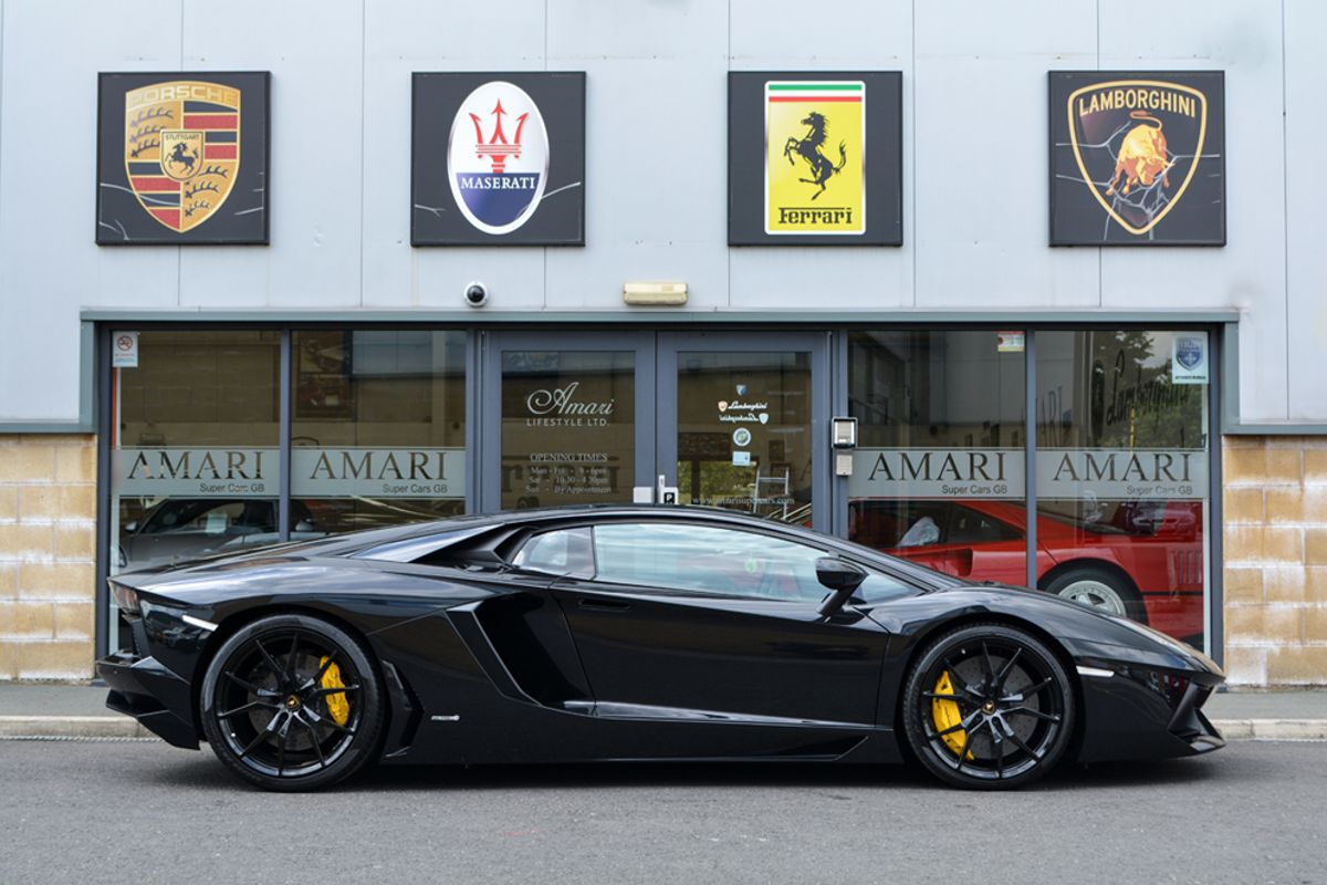 LAMBORGHINI AVENTADOR COUPE LP 700-4 ISR