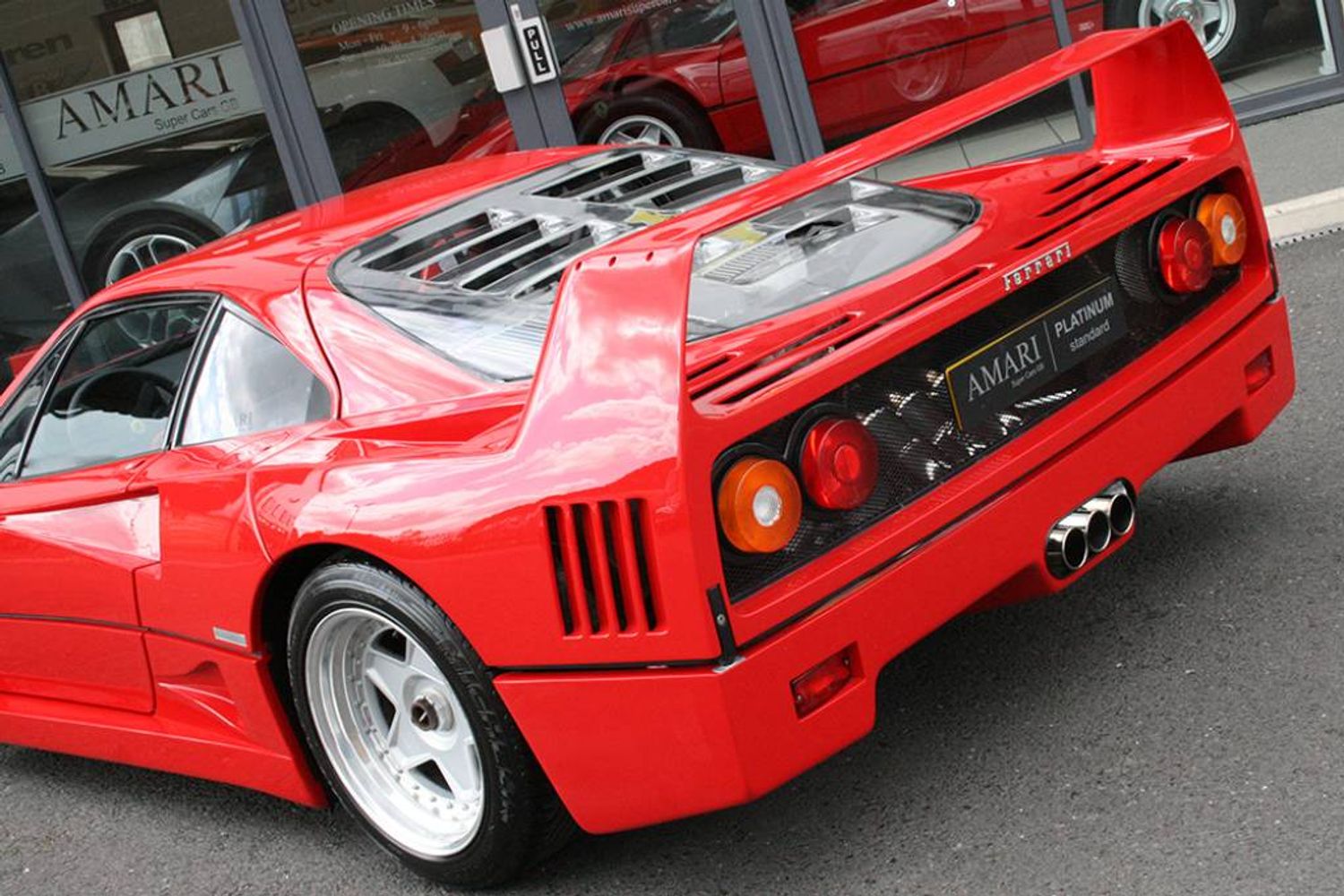 FERRARI F40 COUPE