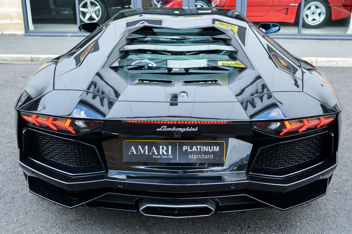 LAMBORGHINI AVENTADOR COUPE LP 700-4 ISR