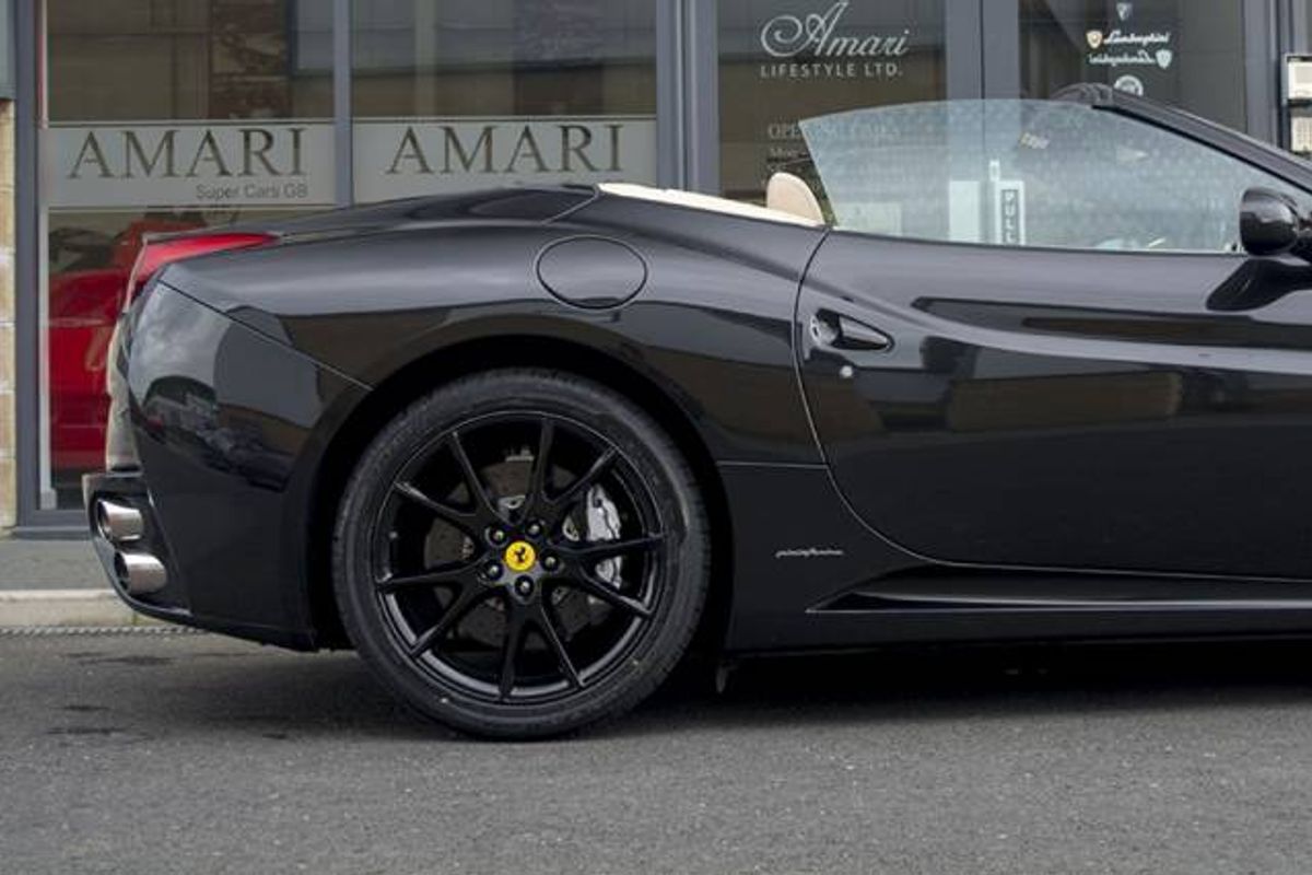 FERRARI California 30 Convertible