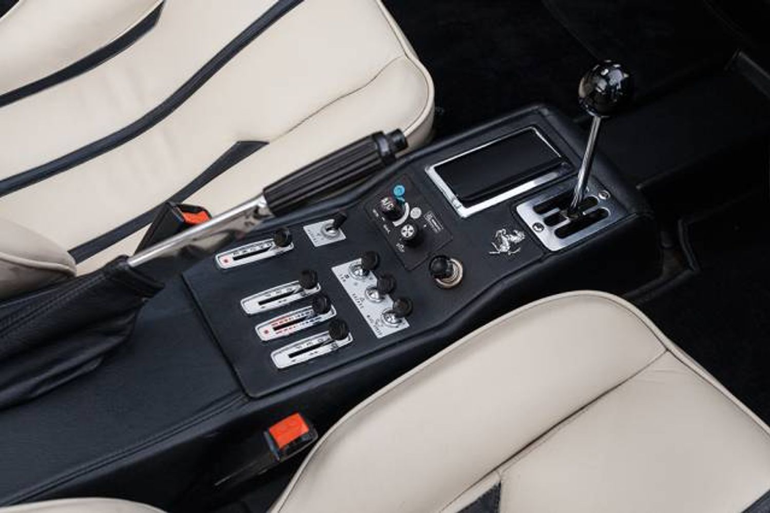 FERRARI 308 GTS