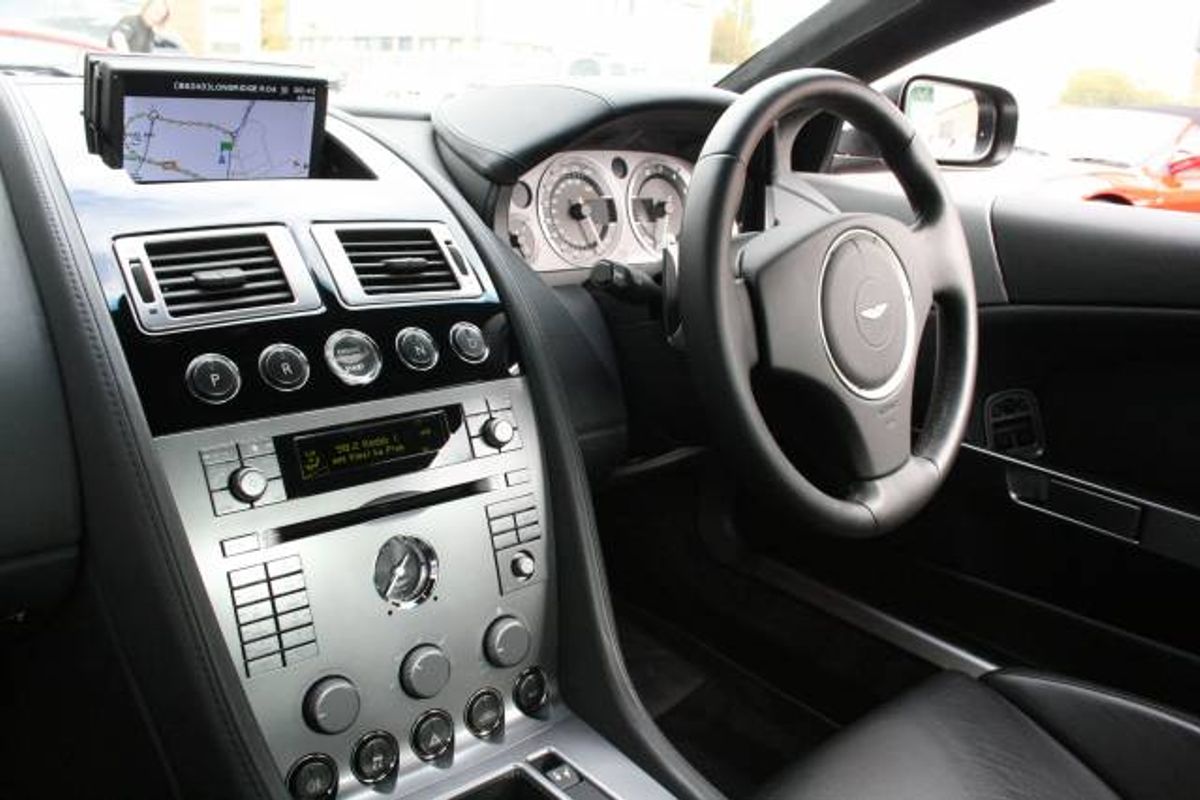ASTON MARTIN DB9 COUPE V12 Touchtronic Auto