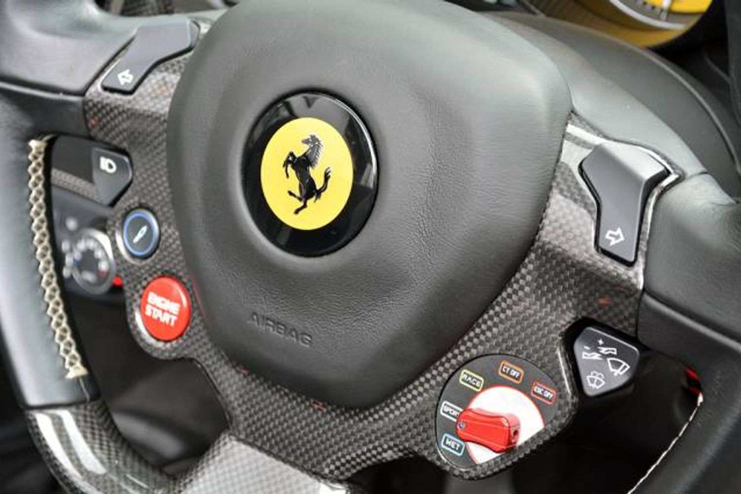 FERRARI 458 CONVERTIBLE Spider Auto