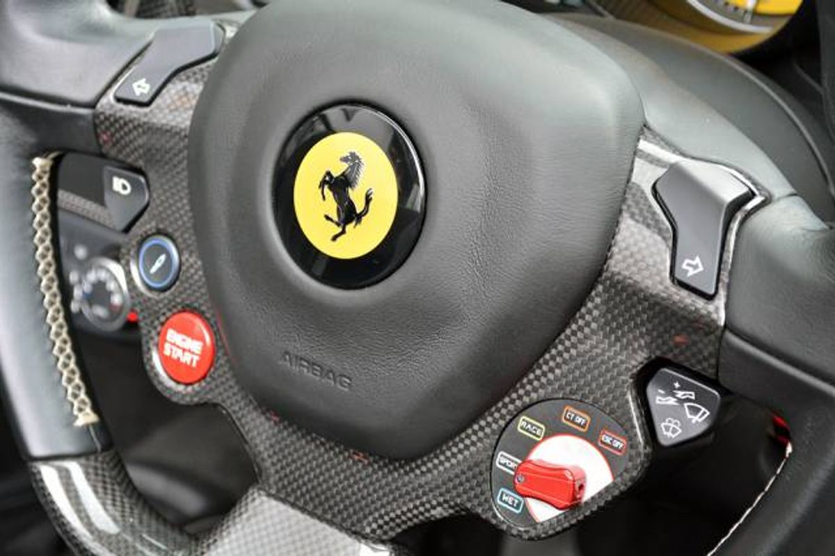 FERRARI 458 CONVERTIBLE Spider Auto