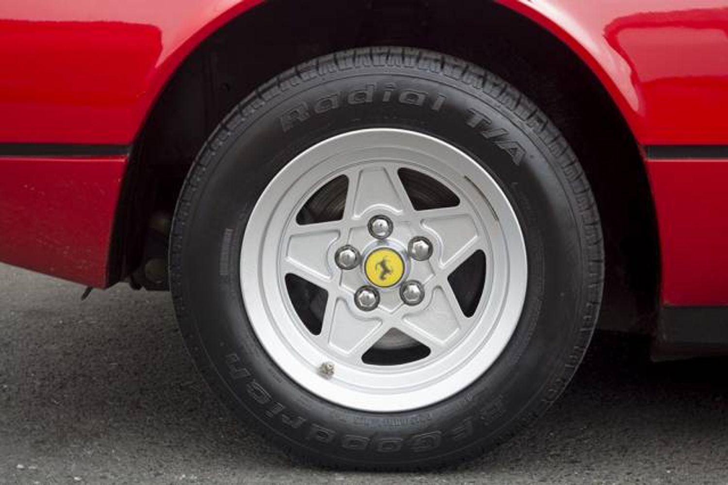 FERRARI 308 GTS