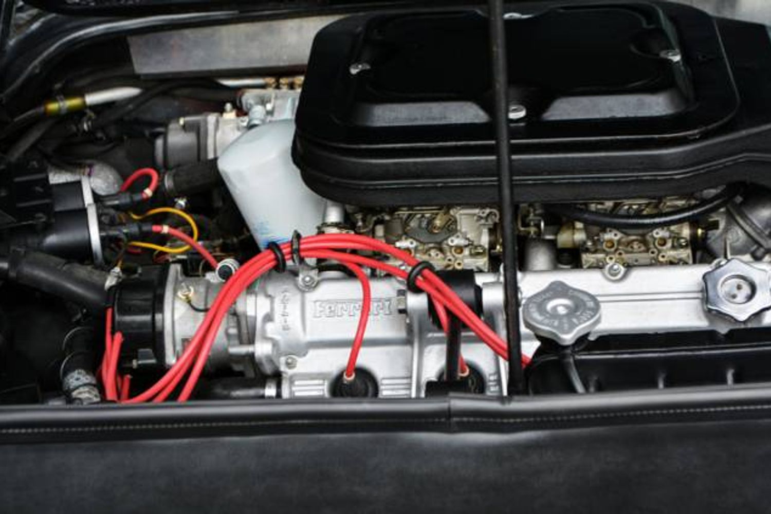 FERRARI 308 GTS GTS - Targa