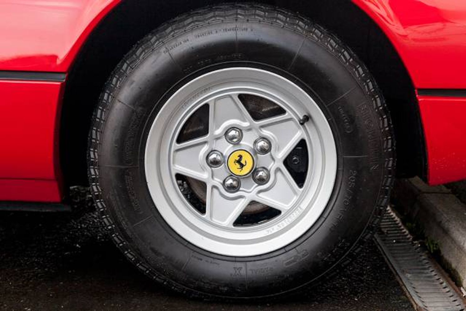 FERRARI 308 GTS