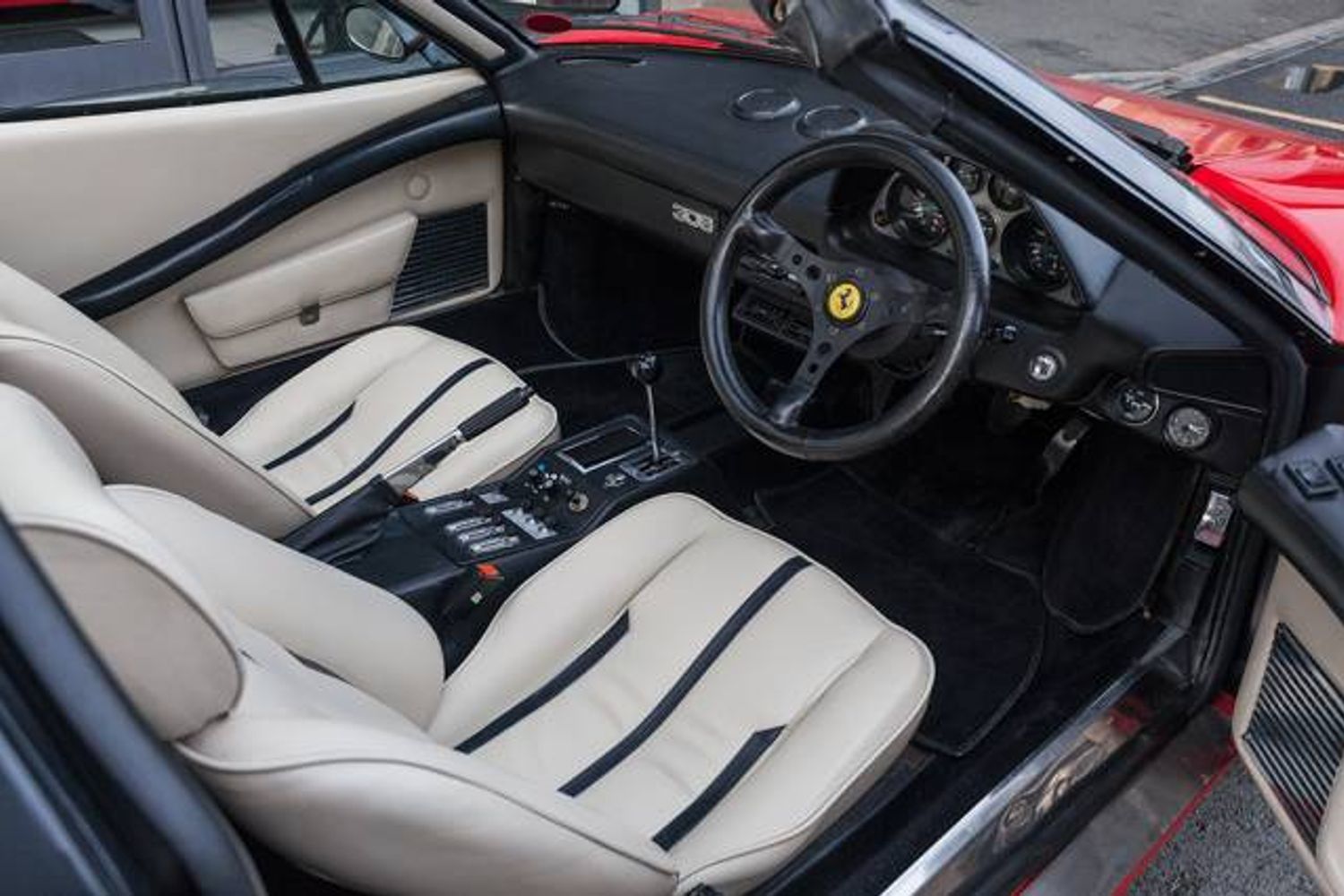 FERRARI 308 GTS